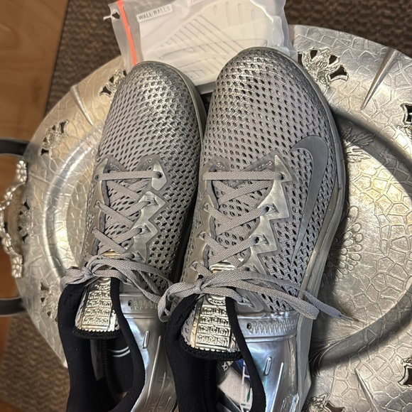 NWOB NIKE METCON 6 Premium “Metallic Silver”! Never been worn! Men’s size 12. - Picture 8 of 16